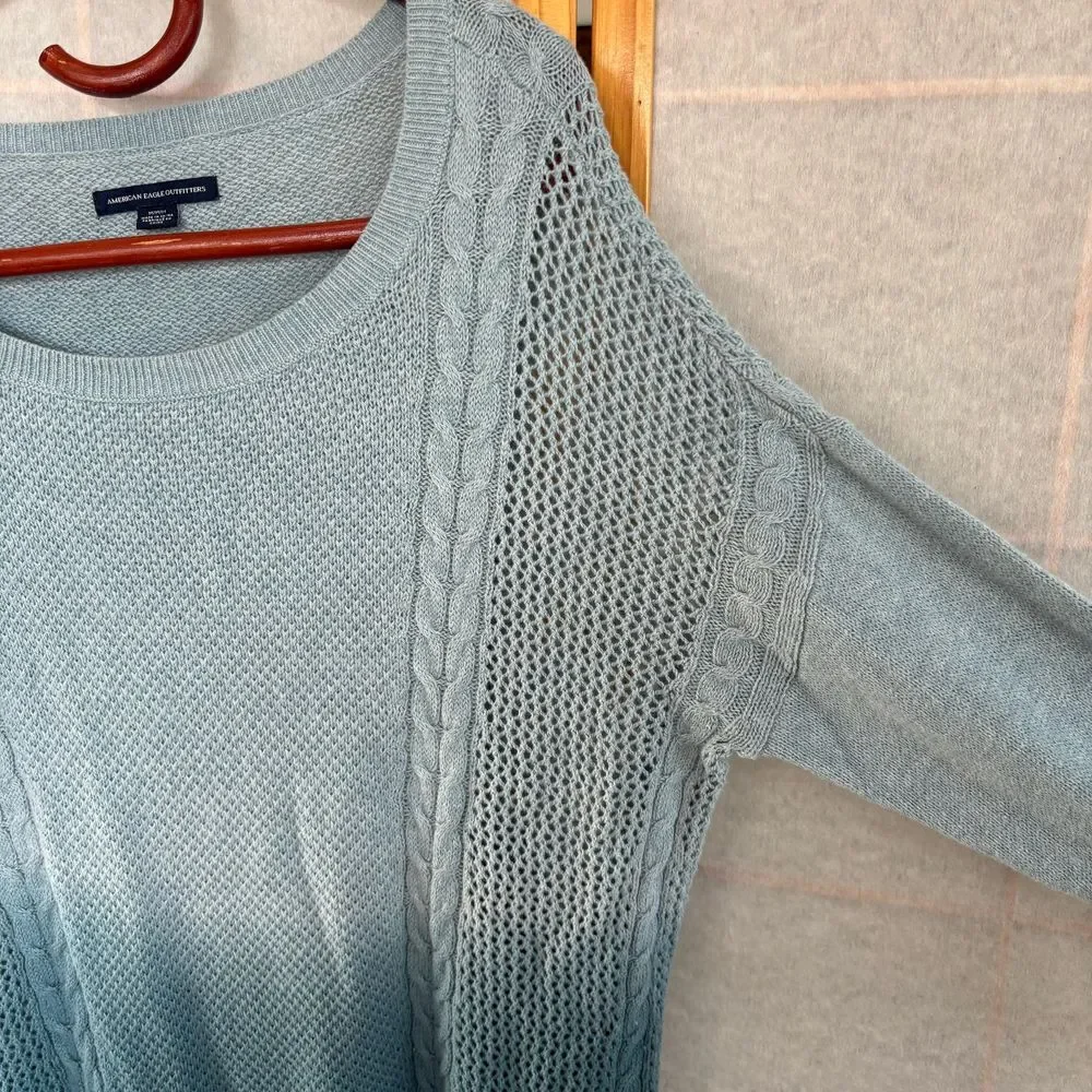 American Eagle Womens Ombre Knit Ocean Blue Sweater‎ Pullover Size M - W